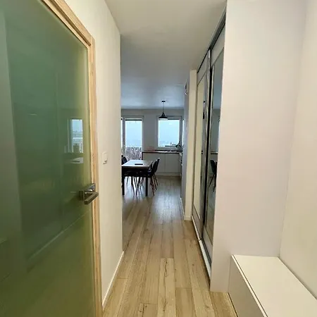 Apartment Przytulna Close To The Airport And Pkm